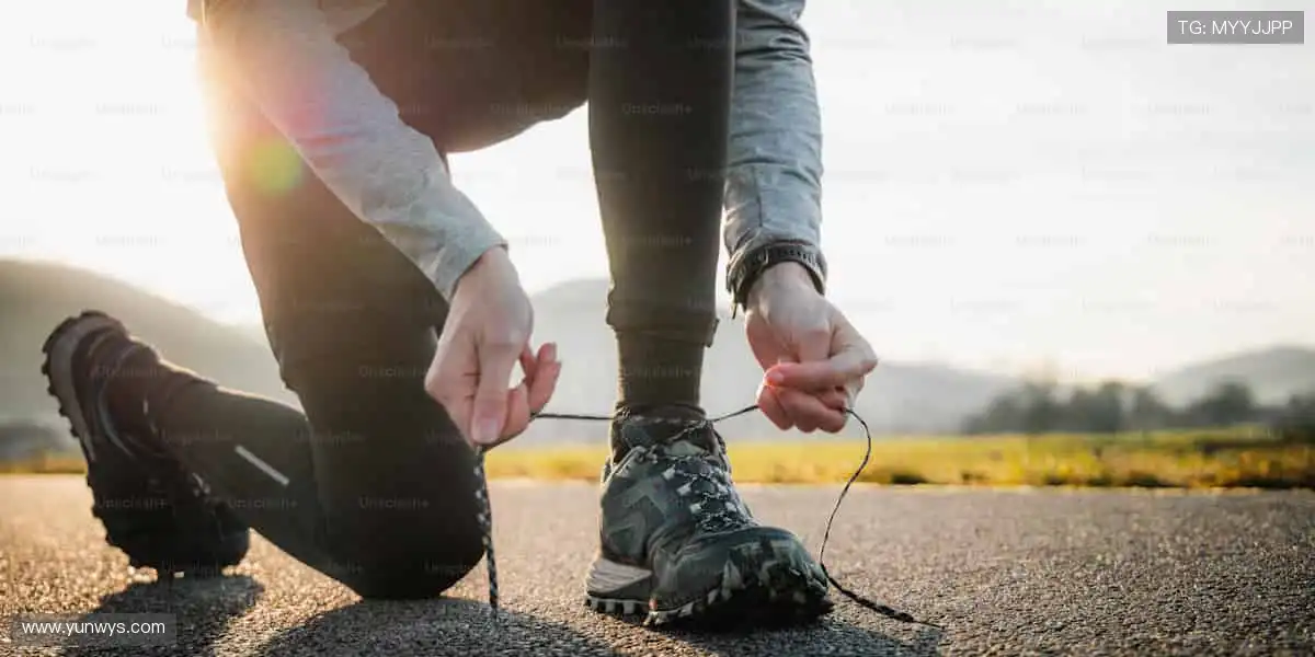 🛒周边好物，把热爱穿在身上、握在手里！🎁